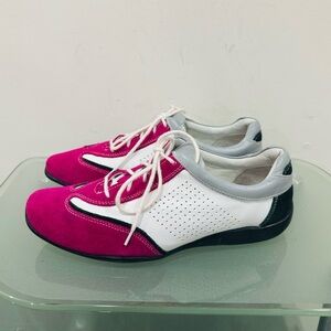 Vaneli Women's Multi-Colored Shikira Co1 Leather/Suede Fashion Sneaker Size 7,5M